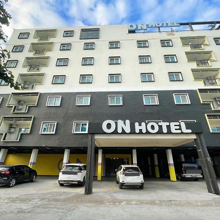 On Hotel Friendship Ángeles Extérieur photo