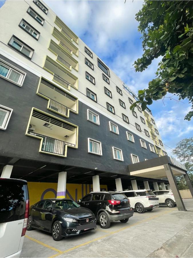 On Hotel Friendship Ángeles Extérieur photo